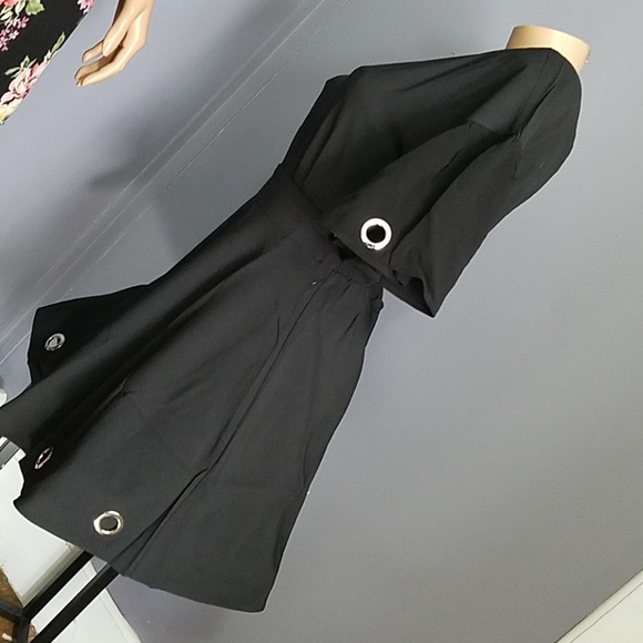 Professional Gromet Dress with a TWIST! Gromets! - Picture 4 of 8